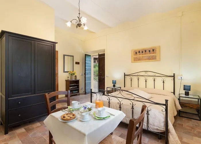 Di Alberi Without Kitchen Country house